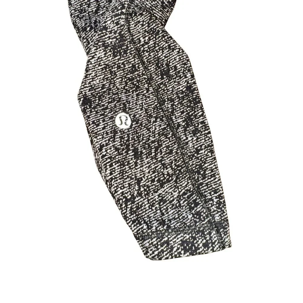 Lululemon High-Waisted Leggings Womens M Black & White Pattern - Picture 5 of 9